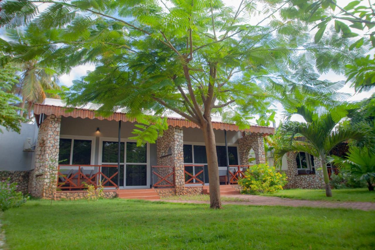 Kijiji Beach Resort Dar es Salaam Exterior foto