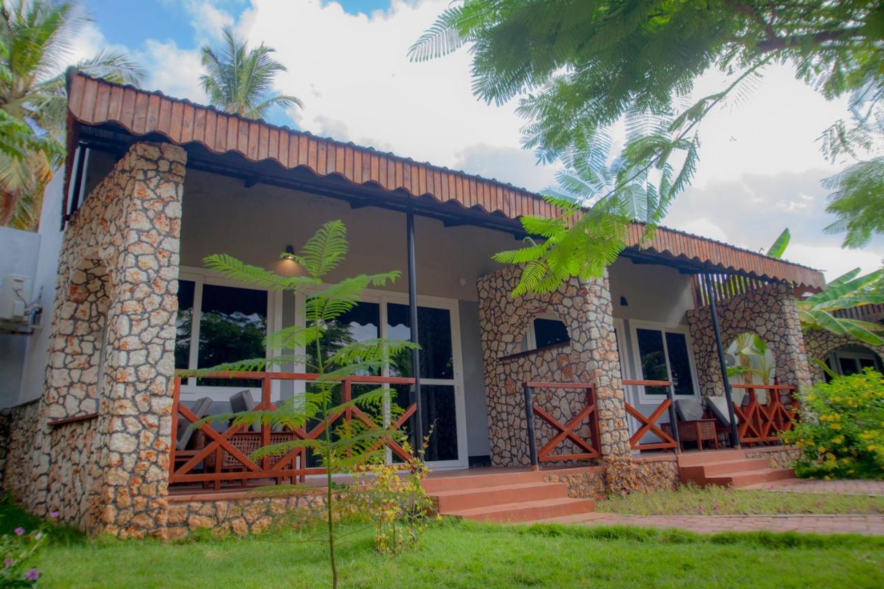 Kijiji Beach Resort Dar es Salaam Exterior foto