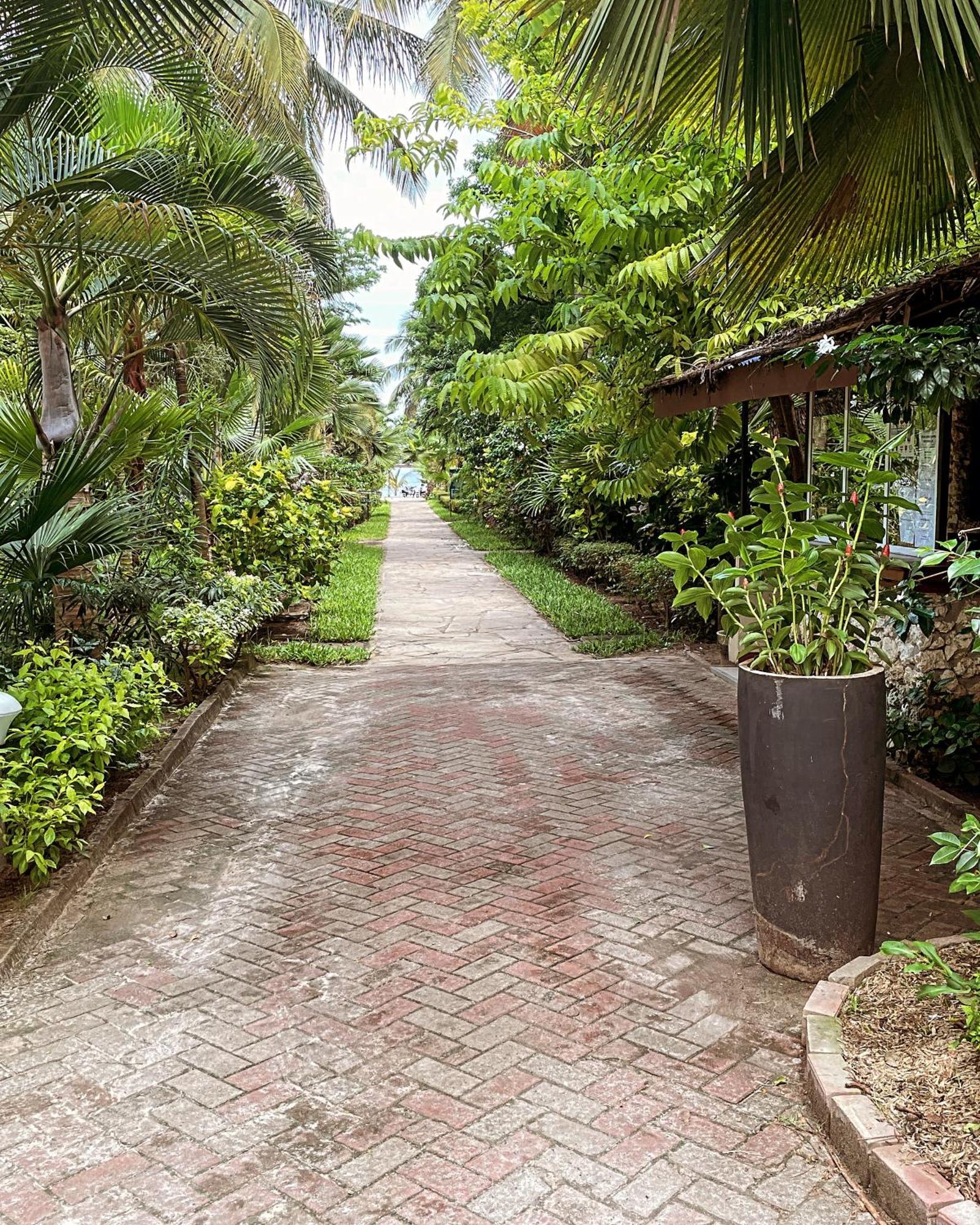 Kijiji Beach Resort Dar es Salaam Exterior foto