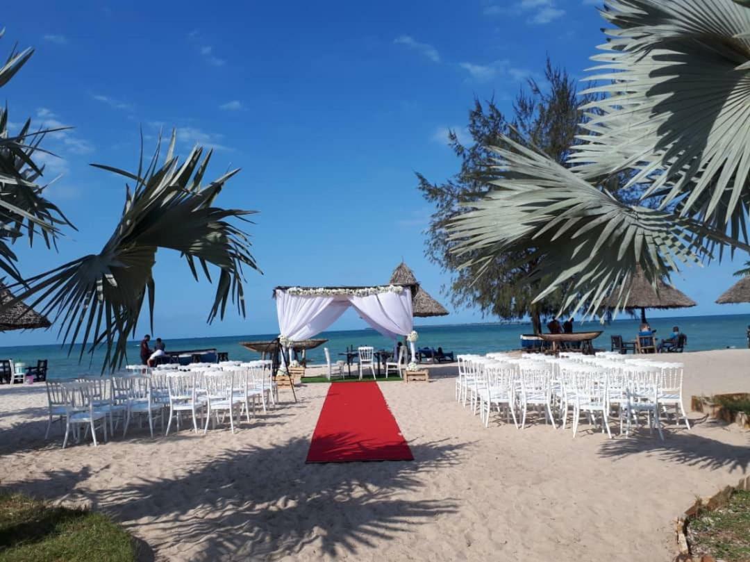 Kijiji Beach Resort Dar es Salaam Exterior foto