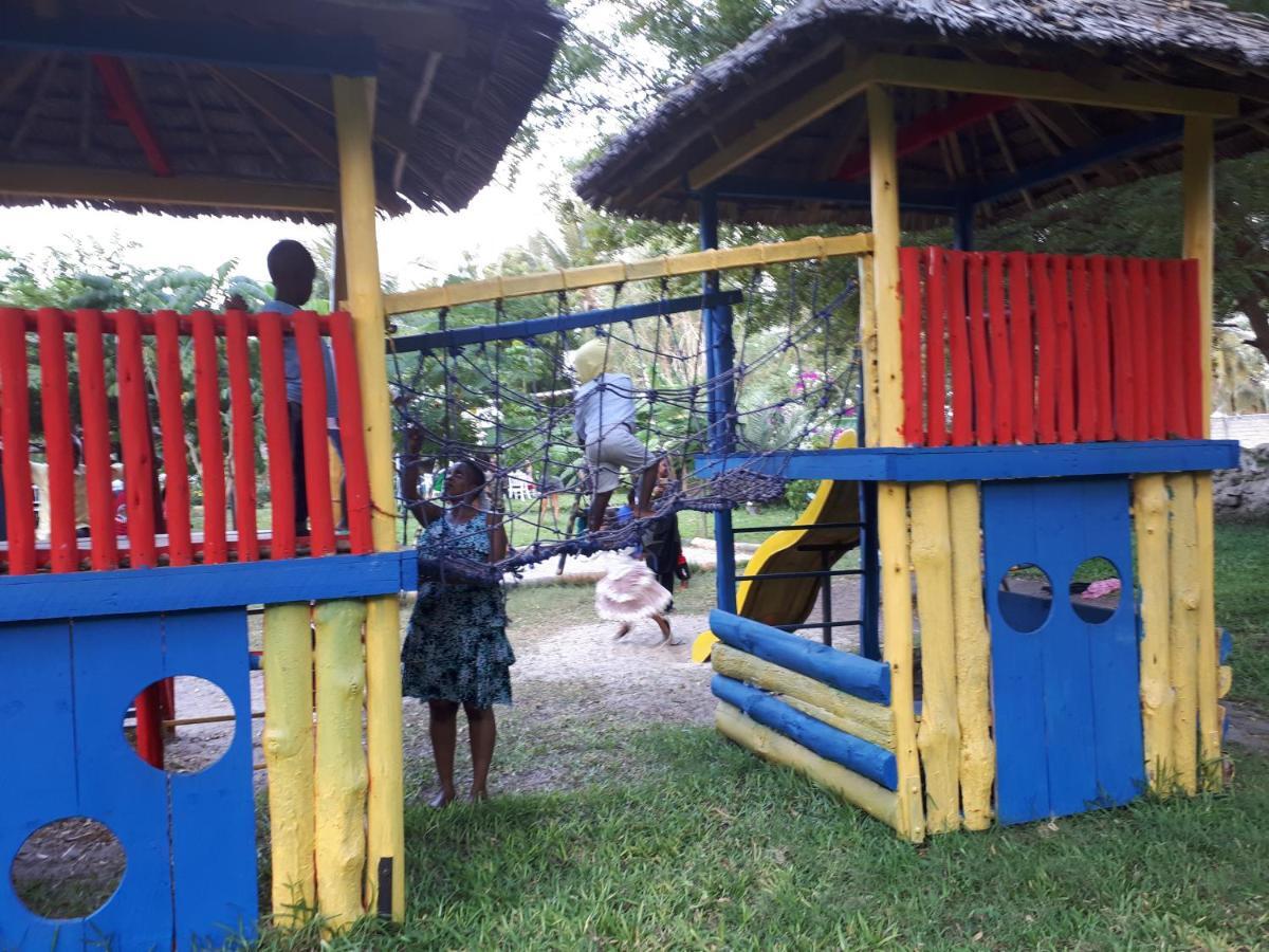 Kijiji Beach Resort Dar es Salaam Exterior foto